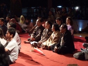 Darmasiswa students’ Performance at Pendhapa ISI Surakarta